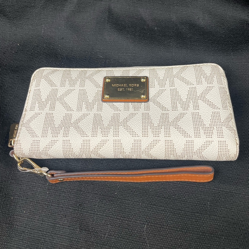 Michael Kors Logo Zip Around Leather Wallet